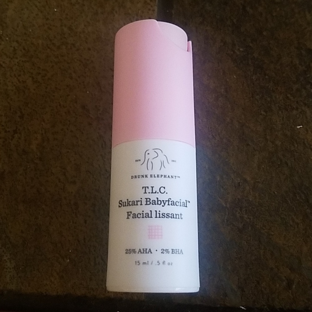 Drunk Elephant TLC Sukari Baby facial